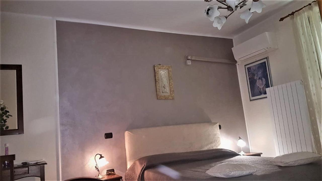 Elisa House Bed and Breakfast Φολίνιο Εξωτερικό φωτογραφία