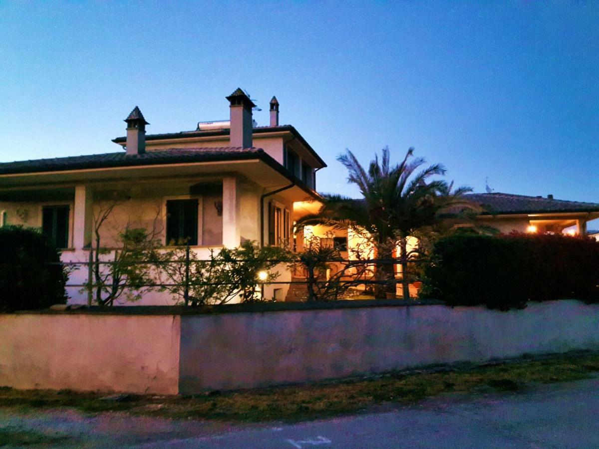 Elisa House Bed and Breakfast Φολίνιο Εξωτερικό φωτογραφία
