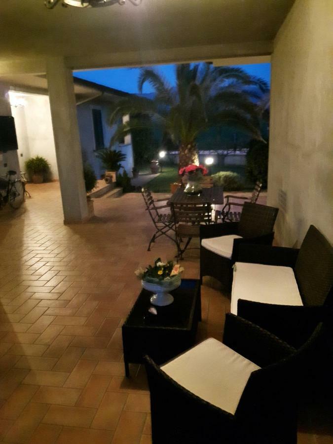 Elisa House Bed and Breakfast Φολίνιο Εξωτερικό φωτογραφία