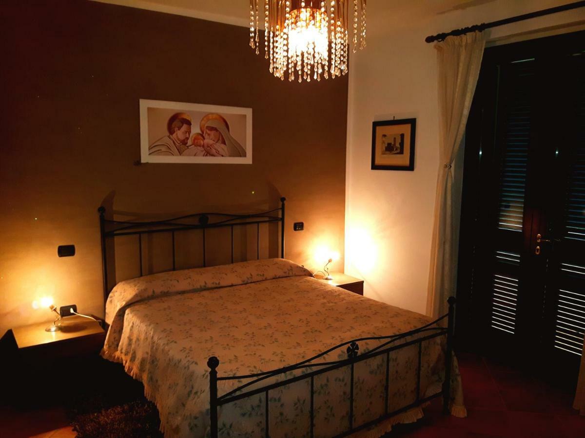 Elisa House Bed and Breakfast Φολίνιο Εξωτερικό φωτογραφία
